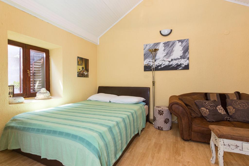 Yvonne Apartman Krk Town Kültér fotó